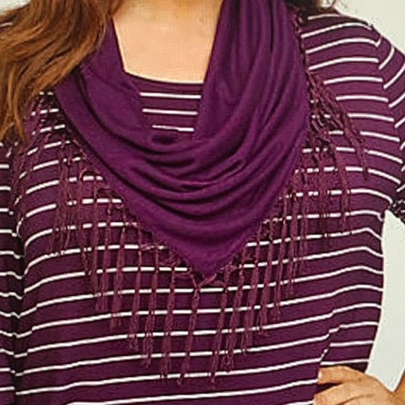 Top with Scarf. Tunic. 3XWP - Picture 2 of 7